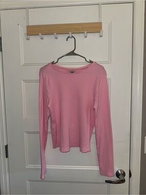 Universal Thread Pink Long-Sleeve Crewneck Top